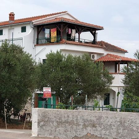 Apartments Carevi Dvori Jezera Exterior foto