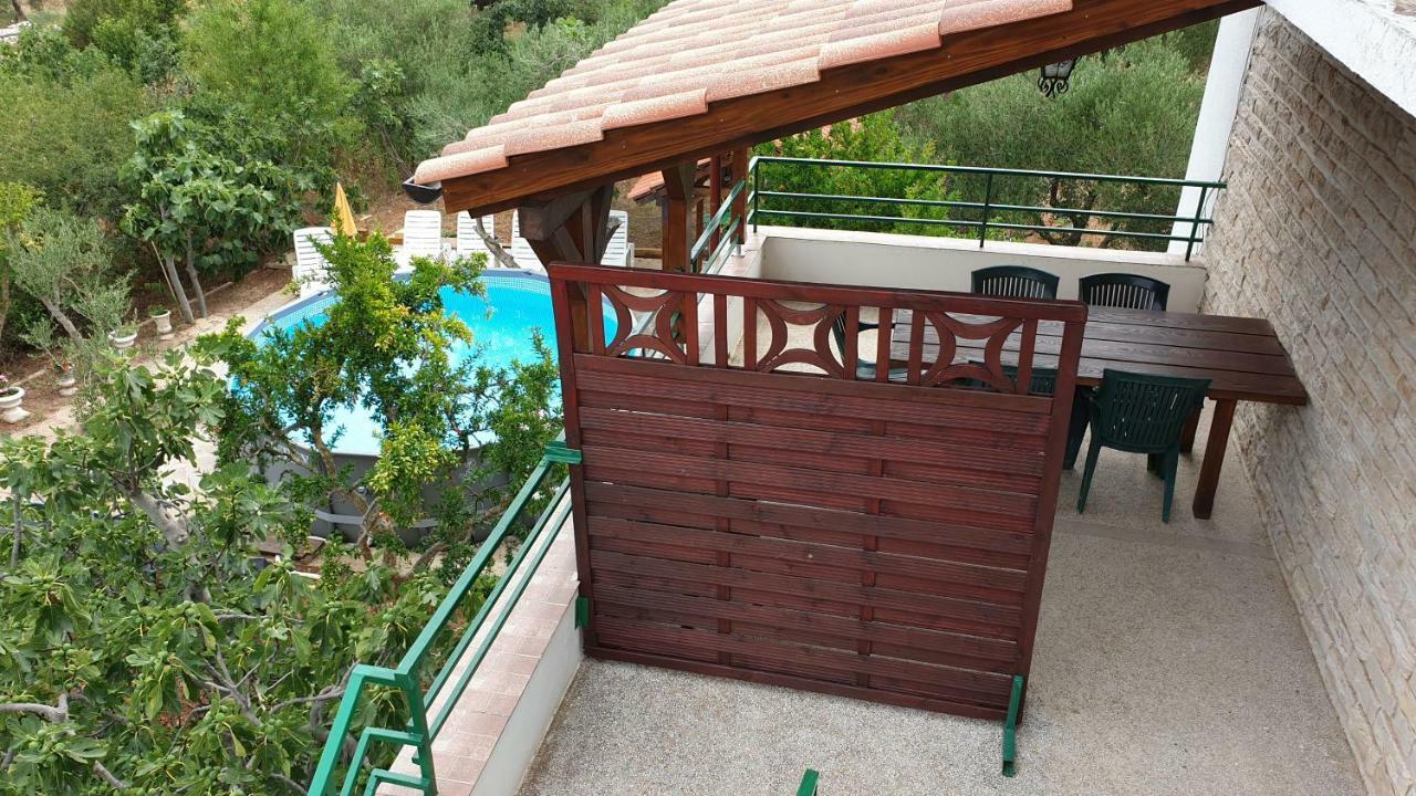 Apartments Carevi Dvori Jezera Exterior foto